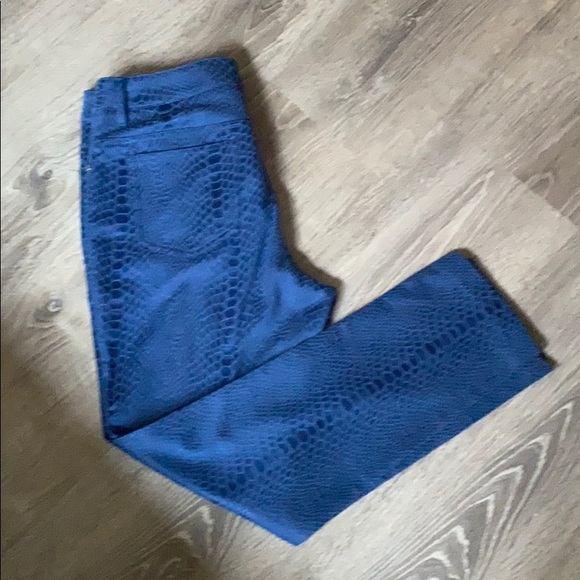 Eric Prussian Blue Lizard Print 5 Pocket Jeans - Picture 6 of 8